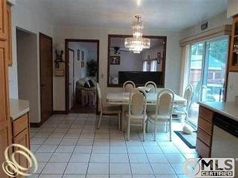 517 KITCHEN 2.jpg