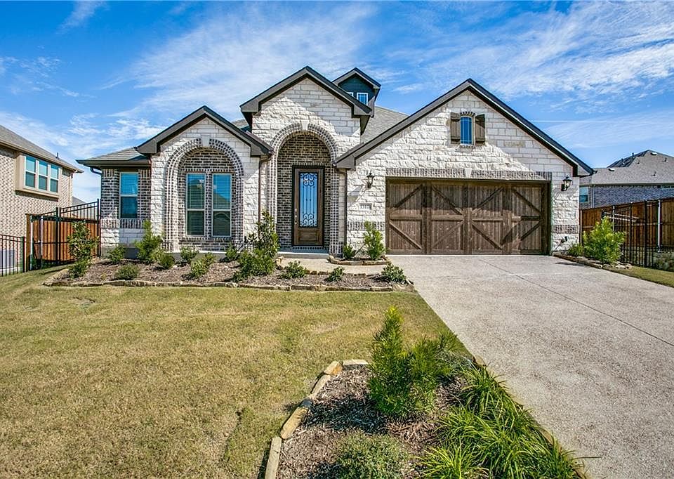 1st image of 1317 Port Royal Pl