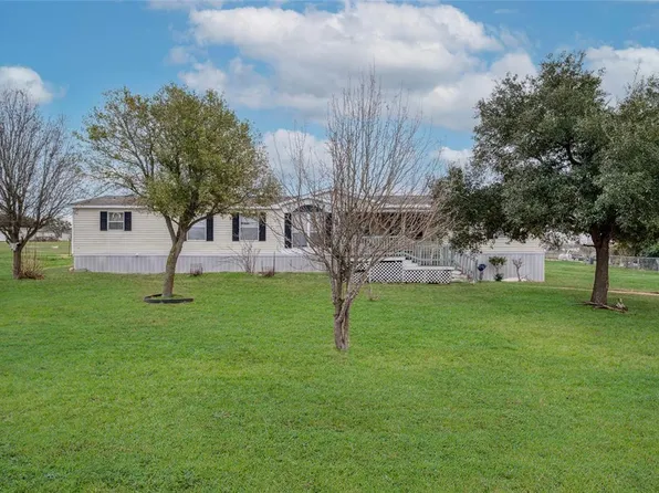171 Rolling Meadows Lane, Kyle, TX 78640
