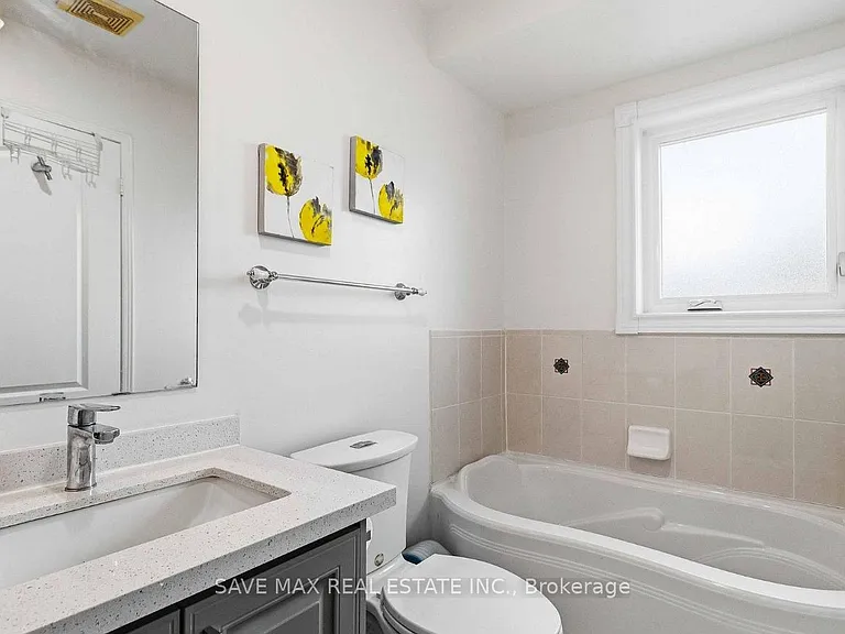 18 Salonica Rd #UPPER — Photo 15