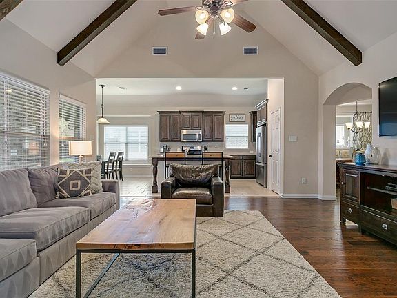5th image of 3011 Ruby Dr