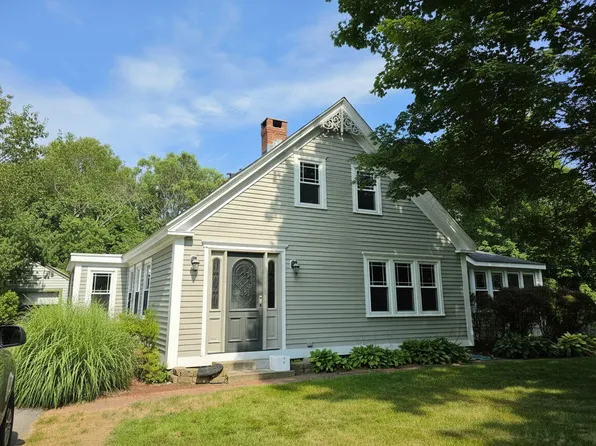 294 Plymouth St, Middleboro, MA 02346