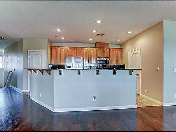 4th image of 7225 Moonraker Ave Unit 108