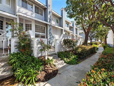 19115 Beachcrest Ln APT D, Huntington Beach, CA, 92646