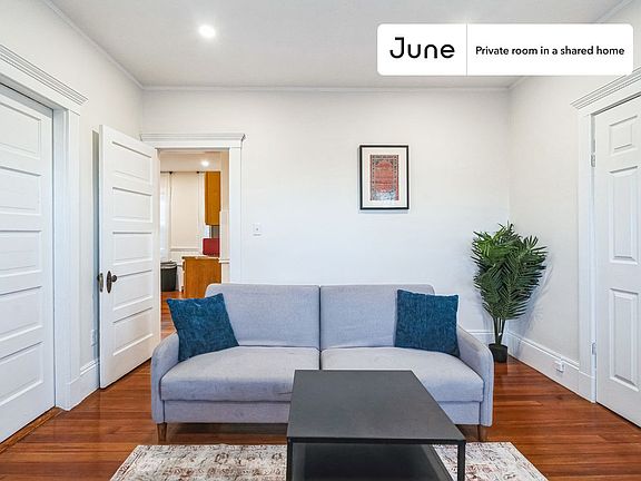 5th image of 195 Hancock St #B