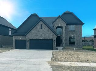 37531 Josephine Dr, Sterling Heights, MI