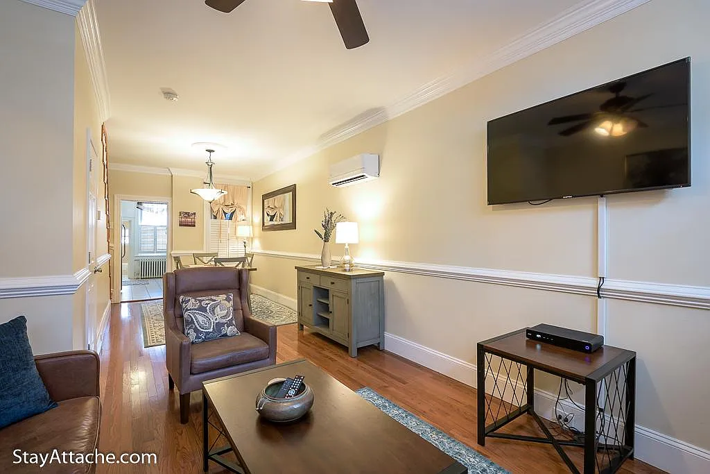2 bed, 1400 sqft, $5,430 — Photo 4