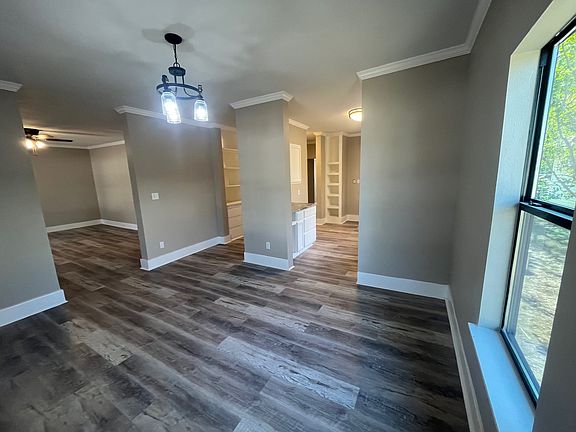 5th image of 1010 Avenue K