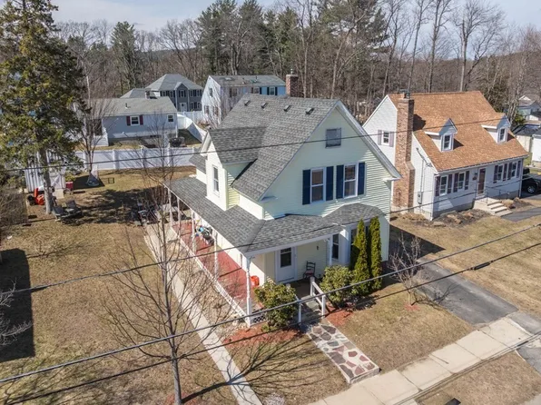 158 Hall St, Leominster, MA 01453