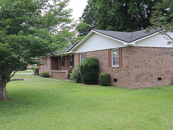 4th image of 3349 Sandy Cir