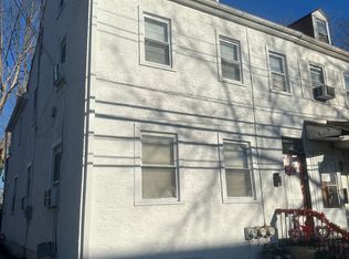 324 E 24th St #2, Chester, PA 19013
