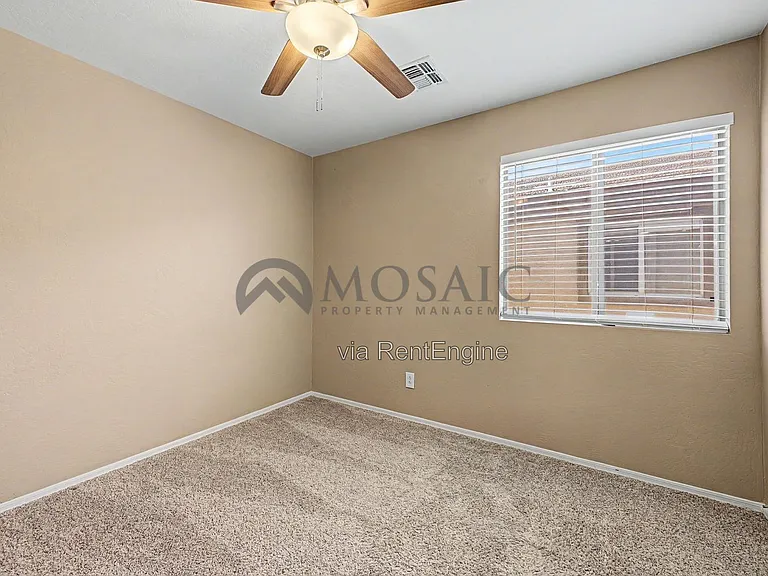 272 W Settlers Trl — Photo 21