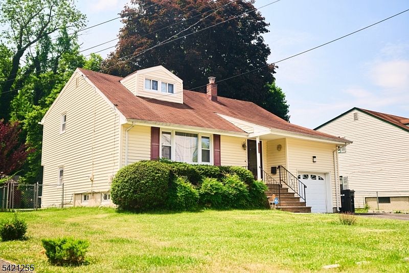 1st image of 1004-06 Park Ln