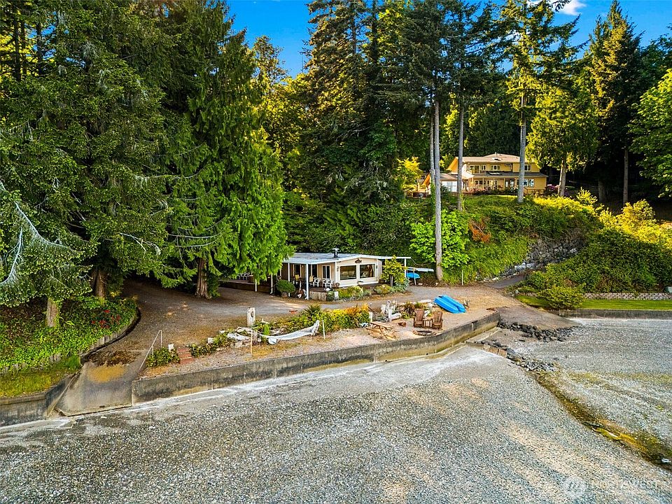 1st image of 4736 Cooper Point Road NW