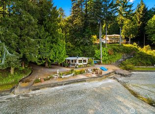 4736 Cooper Point Rd NW, Olympia, WA 98502
