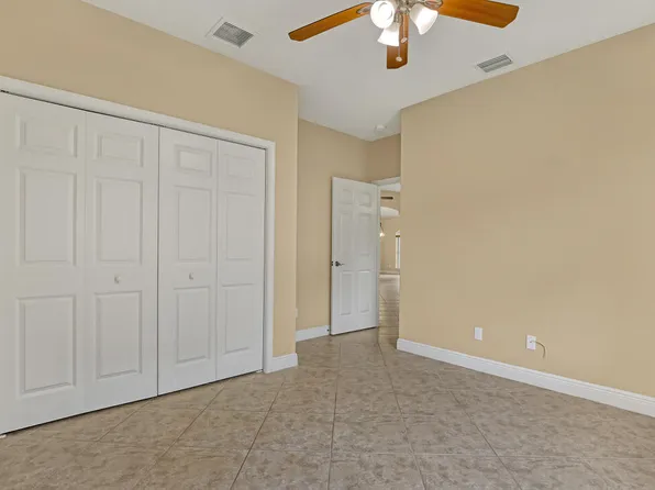 9777 154th Road N, Jupiter, FL 33478