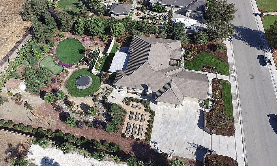 2nd image of 3080 Carey Way