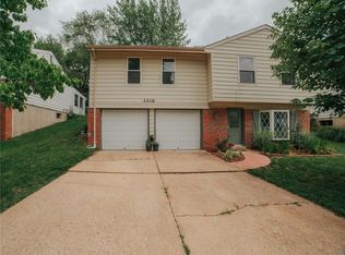 2416 Cambridge Rd, High Ridge, MO 63049