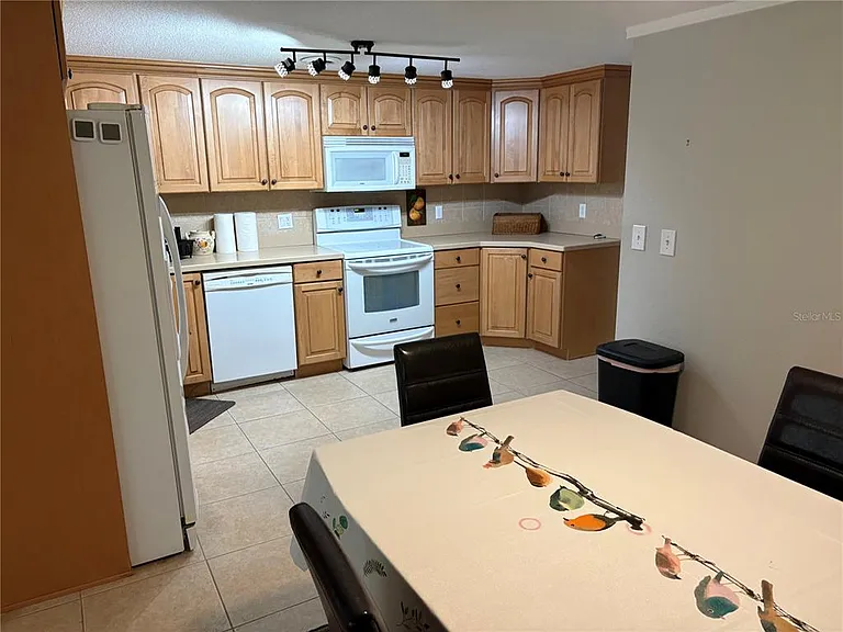 1010 Osprey Ct — Photo 12