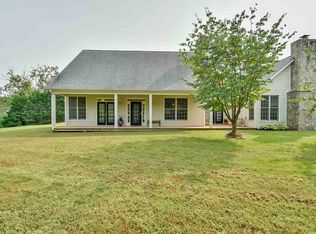 9197 Critzers Shop Rd, Afton, VA 22920