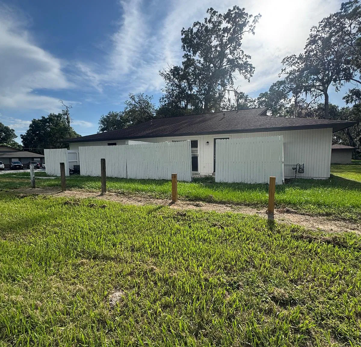 2 bed, 808 sqft, $999 — Photo 2