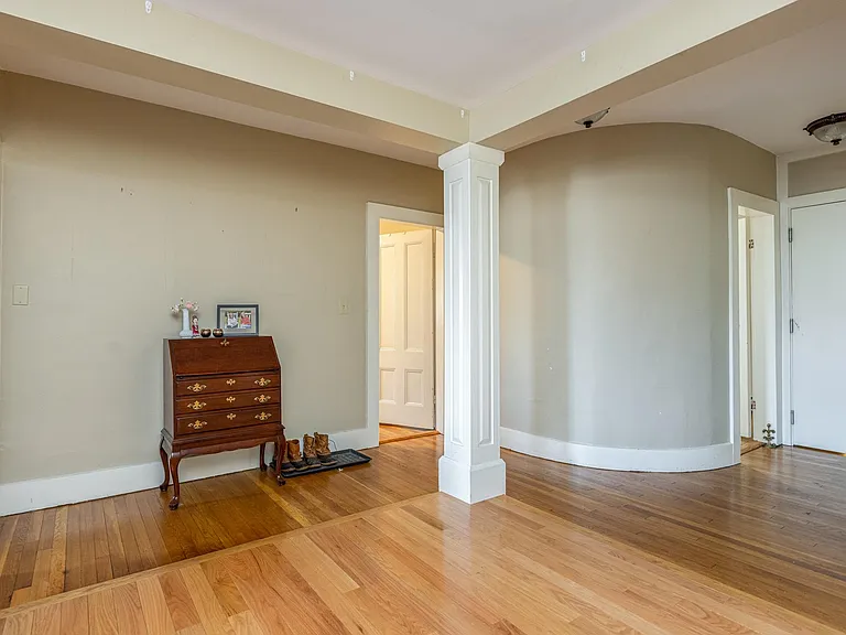 158 Danforth St #9 — Photo 2