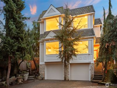 126 6th Court, Kirkland, WA, 98033