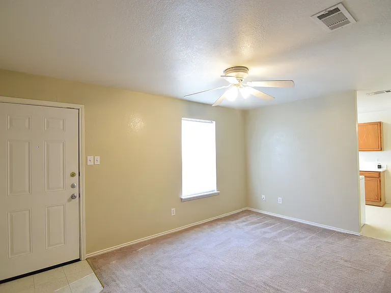 1112 Horizon Dr, Killeen — Photo 16