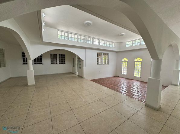(undisclosed Address), Caguas, PR 00725