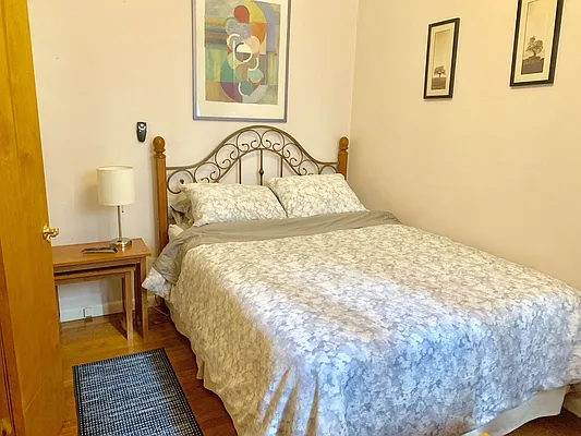 Sold by Sterling Holdings | media 7