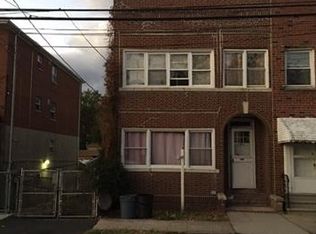 1973 Gildersleeve Ave, Bronx, NY 10473