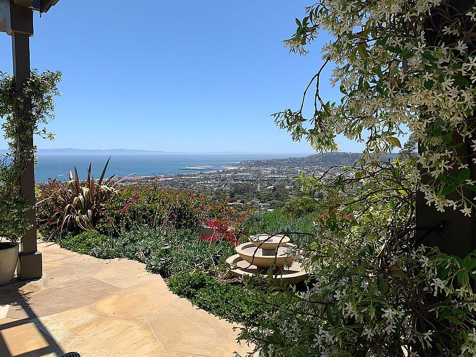 2nd image of 154 Coronada Cir