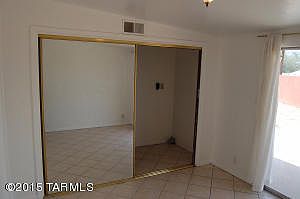 3rd image of 1902 W Camelot Pl
