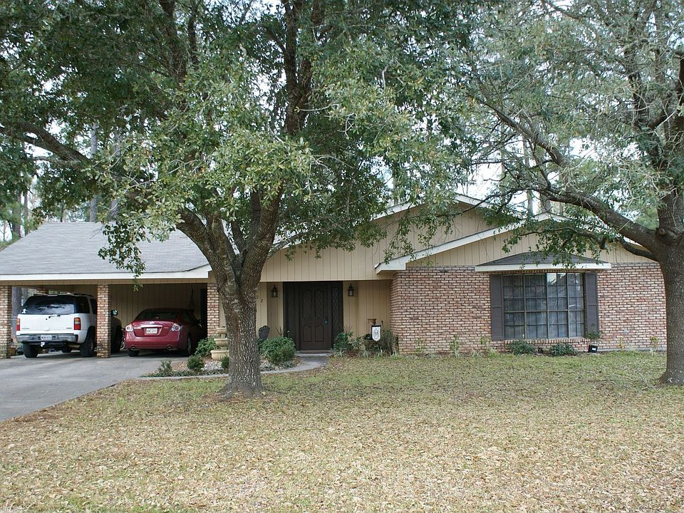 Recently renovated home is conveniently located to schools and shopping