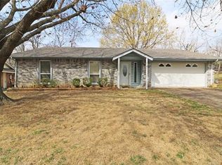 371 Cara Lee Ln, Bartlesville, OK 74006