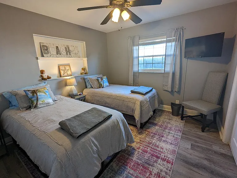 Twin Bedroom
