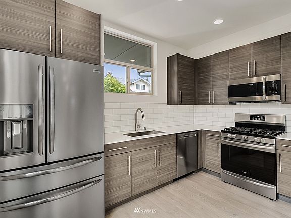 4th image of 8343 13th Ave NW