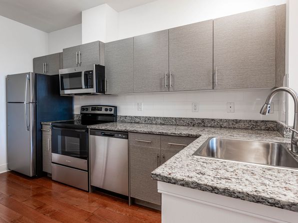 1555 Main St #309