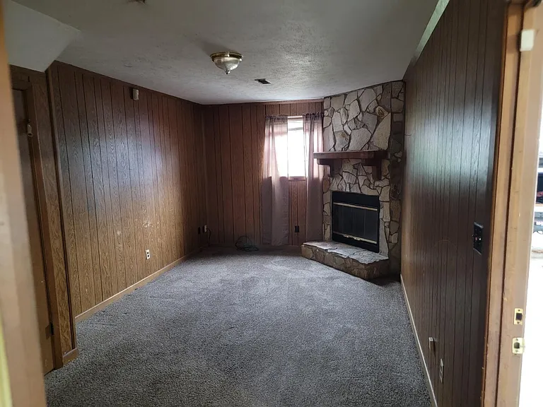 2531 Crosscreek Rd — Photo 8