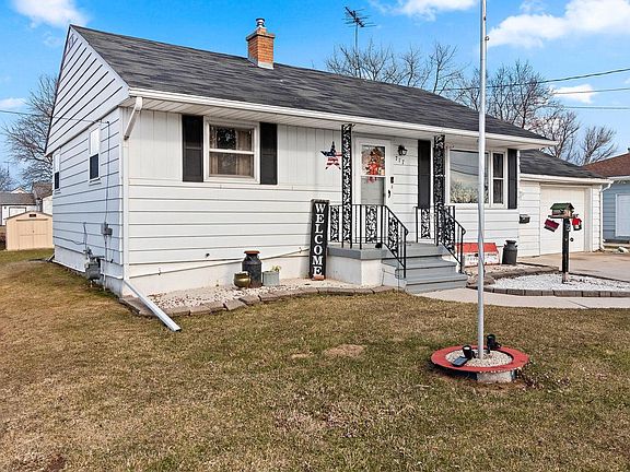 2nd image of 717 Buchholz STREET