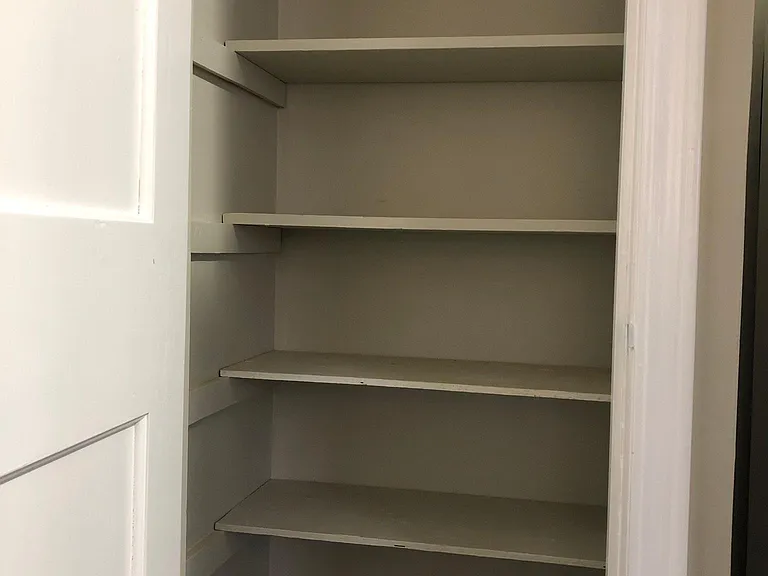 Kitchen pantry