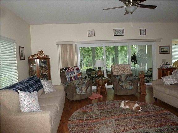2nd image of 1605 Red Oak Ln