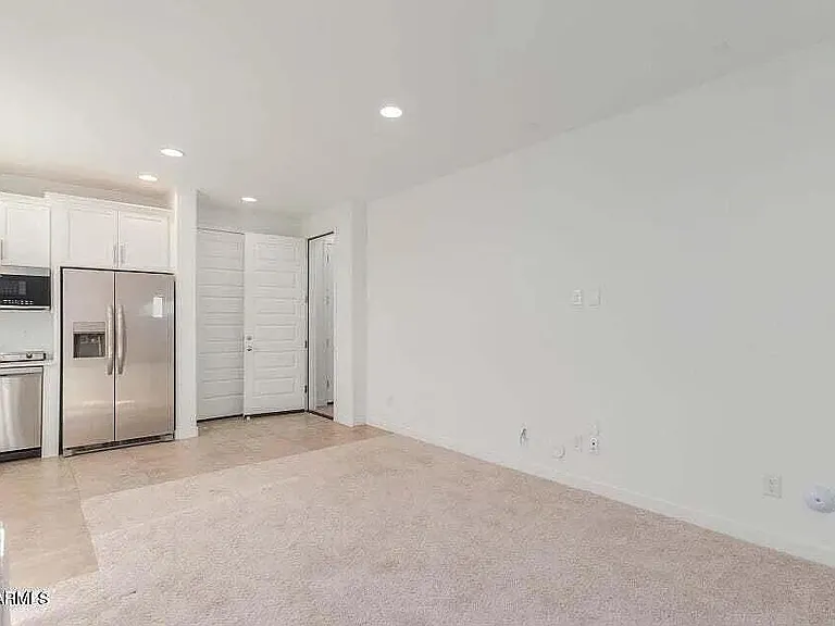 3741 S 64th Dr — Photo 11