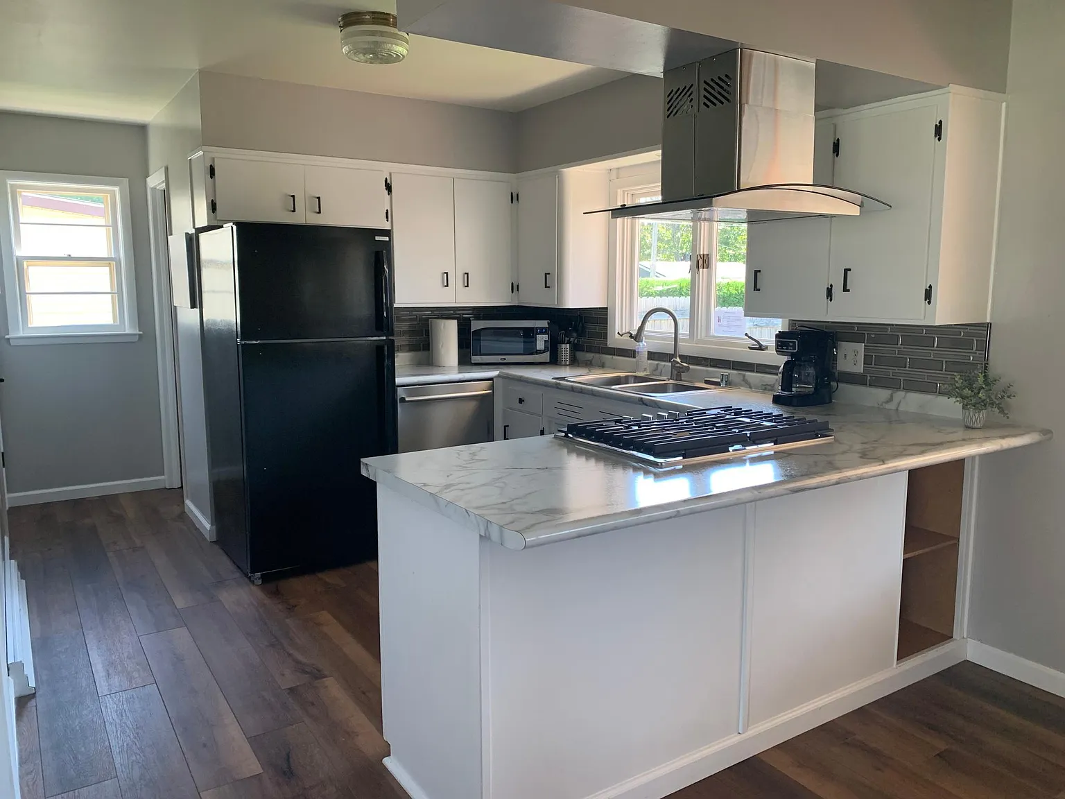 3 bed, 1329 sqft, $2,600 — Photo 4
