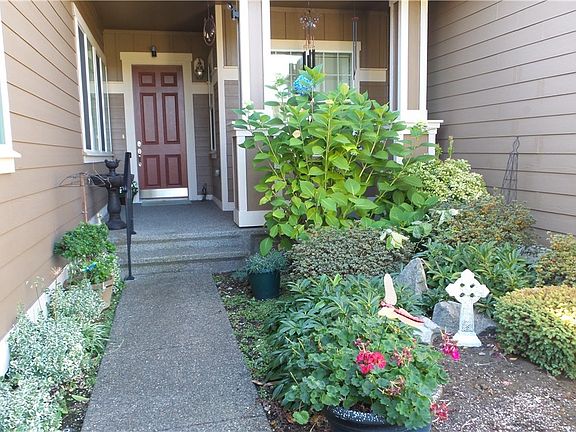 2nd image of 4317 Camano Ct NE