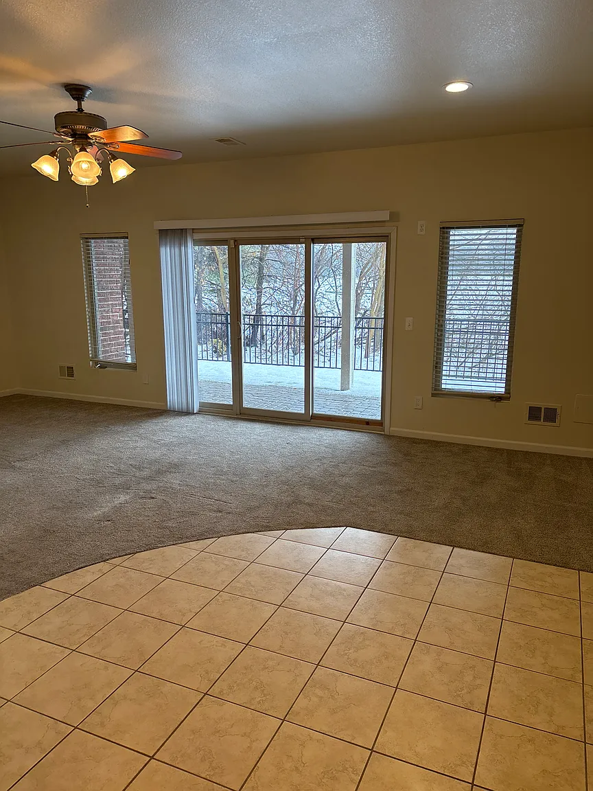 38384 Country Club Dr photo 1