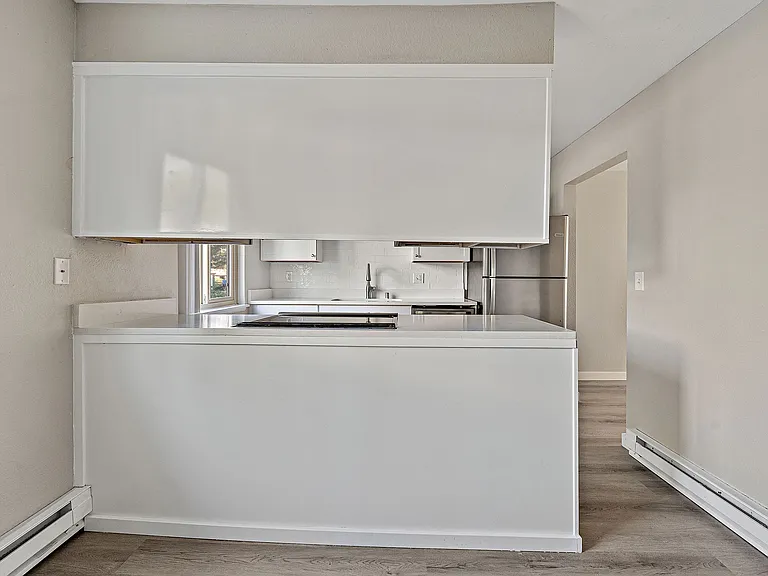 Brittany House Apartments — Photo 39