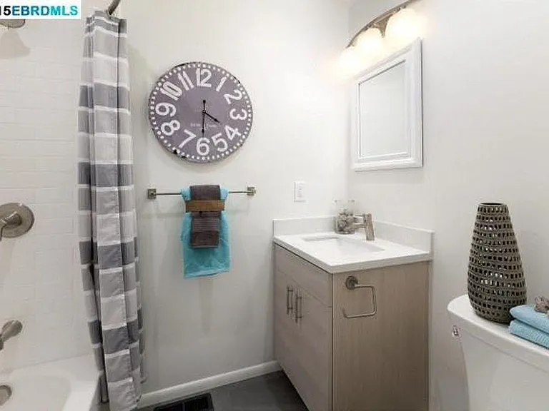 125 Temescal Cir — Photo 3