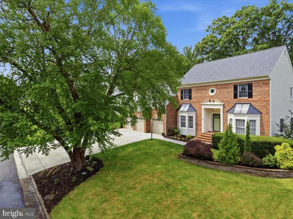 5384 Ashleigh Rd, Fairfax, VA 22030
