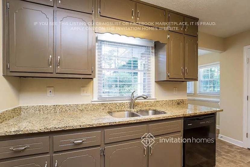 3195 Sharon Cir Cumming, GA 30041 — Photo 4